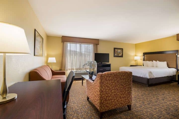 Room 13 of 31